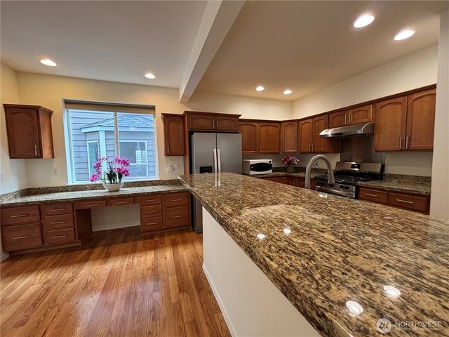 35035 41st Place S, Auburn, WA 98001