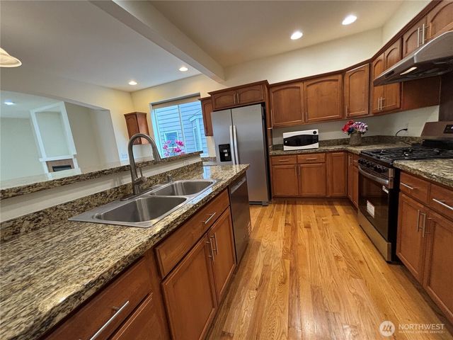 35035 41st Place S, Auburn, WA 98001
