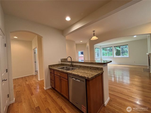 35035 41st Place S, Auburn, WA 98001