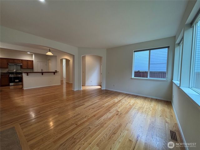 35035 41st Place S, Auburn, WA 98001