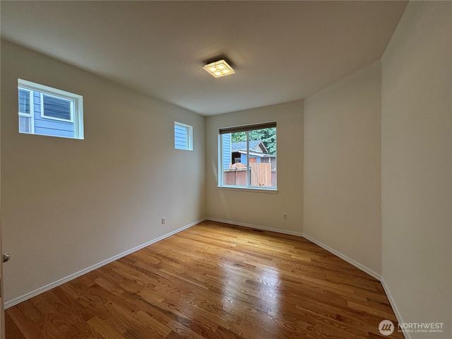 35035 41st Place S, Auburn, WA 98001