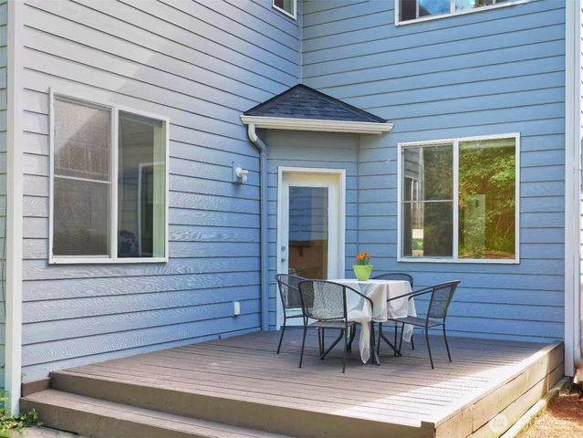 35035 41st Place S, Auburn, WA 98001