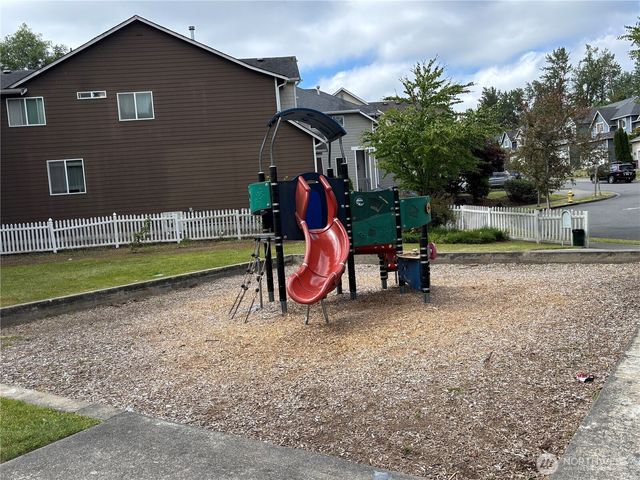 35035 41st Place S, Auburn, WA 98001