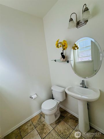 35035 41st Place S, Auburn, WA 98001
