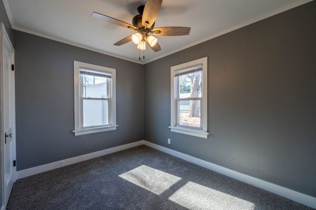 205 Sunset Lane, Mount Morris, IL 61054