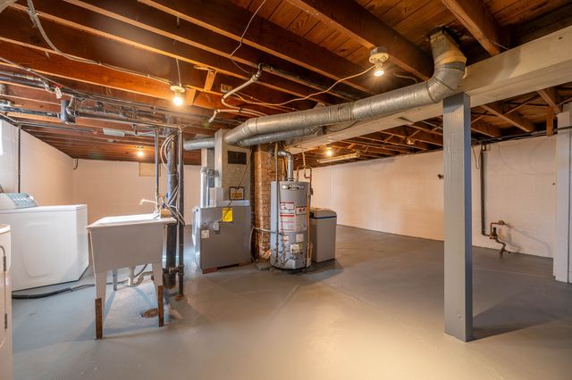 205 Sunset Lane, Mount Morris, IL 61054