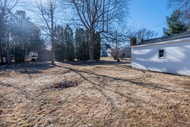 205 Sunset Lane, Mount Morris, IL 61054