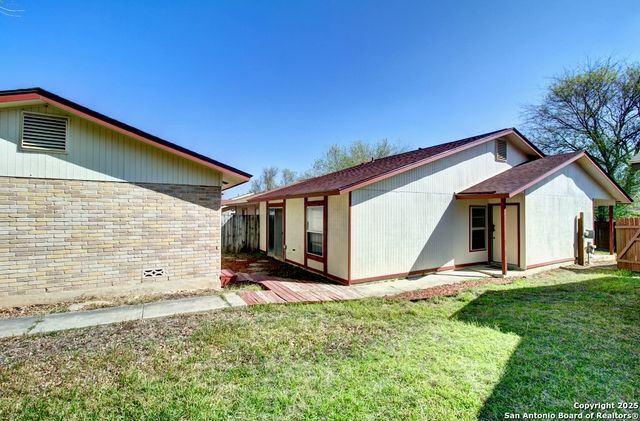 1346 Bayou, San Antonio, TX 78245