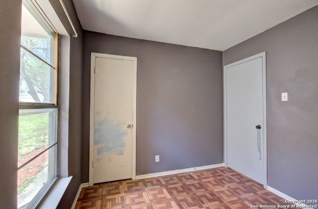 1346 Bayou, San Antonio, TX 78245