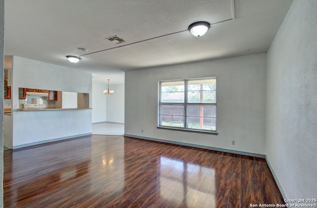 1346 Bayou, San Antonio, TX 78245