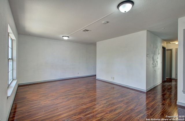 1346 Bayou, San Antonio, TX 78245