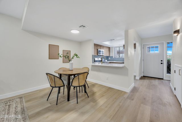 1601 W SUNNYSIDE Drive 164, Phoenix, AZ 85029