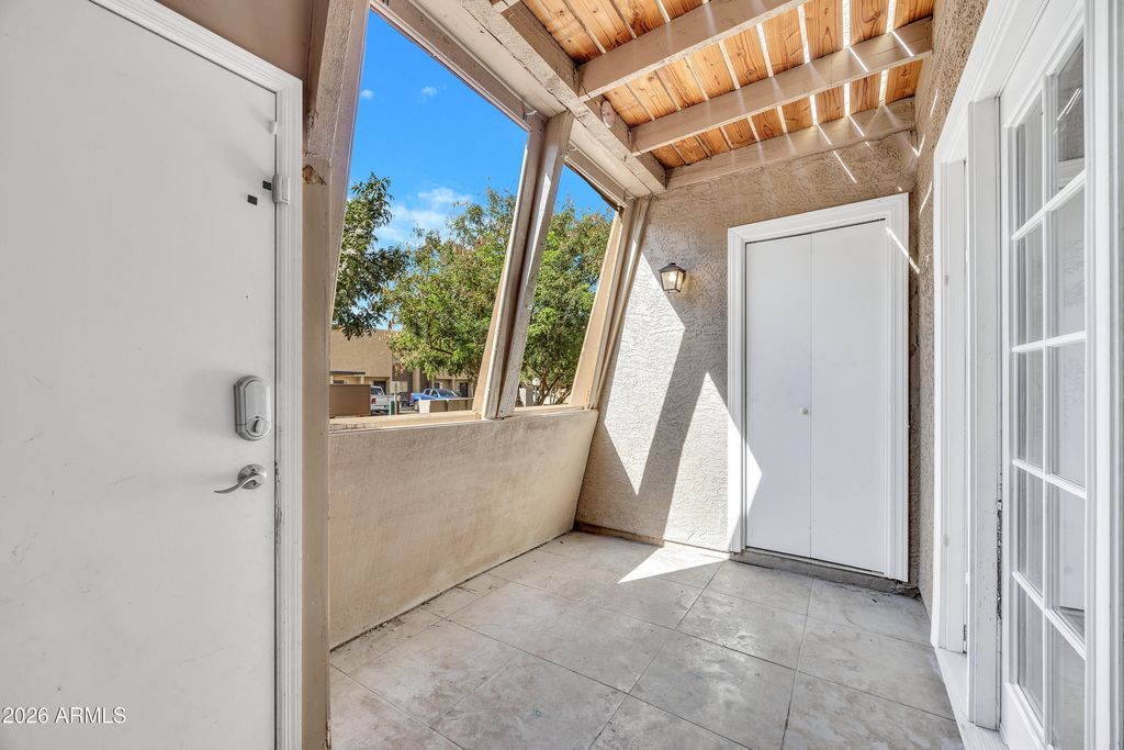 Image 13 of property listing at 1601 W SUNNYSIDE Drive 164, Phoenix, AZ 85029