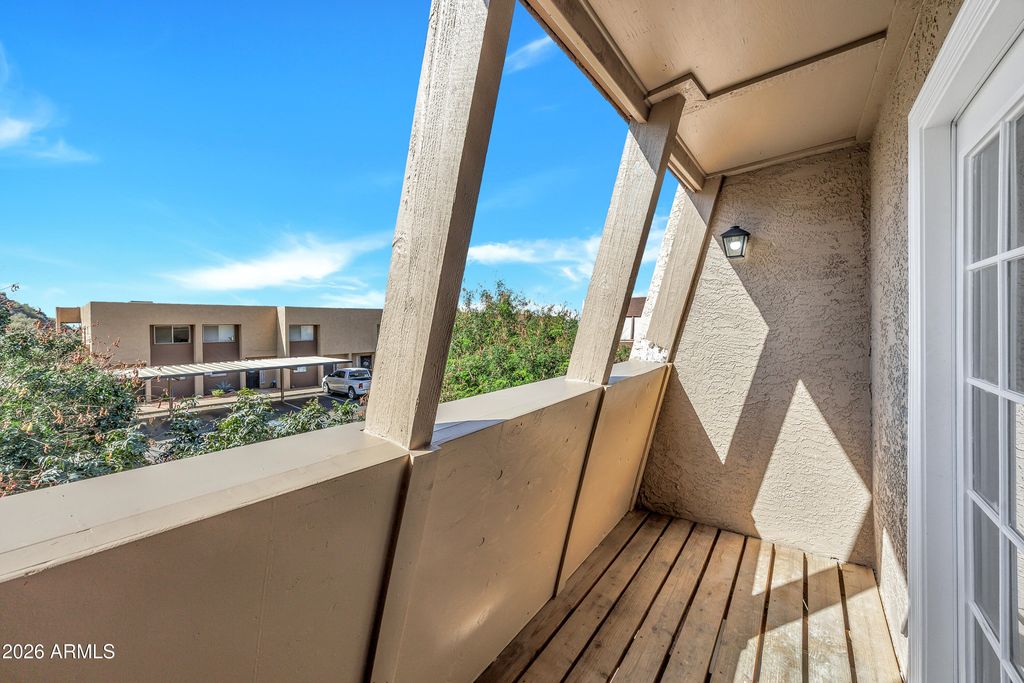 Image 17 of property listing at 1601 W SUNNYSIDE Drive 164, Phoenix, AZ 85029