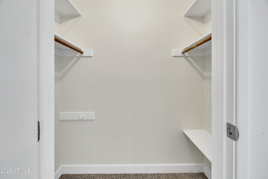 Image 22 of property listing at 1601 W SUNNYSIDE Drive 164, Phoenix, AZ 85029