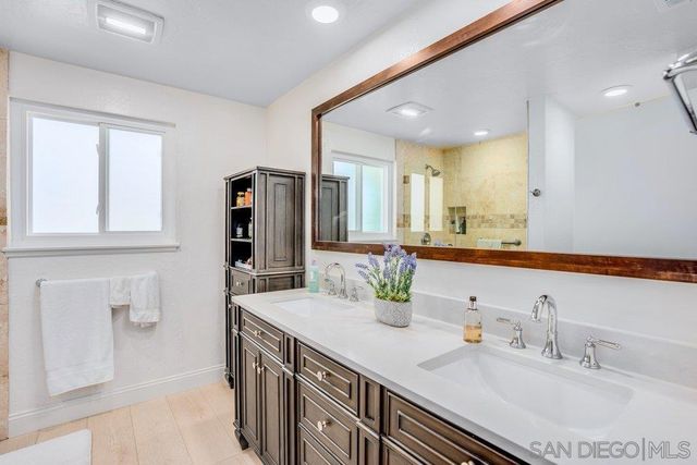 16857 Pinata, San Diego, CA 92128