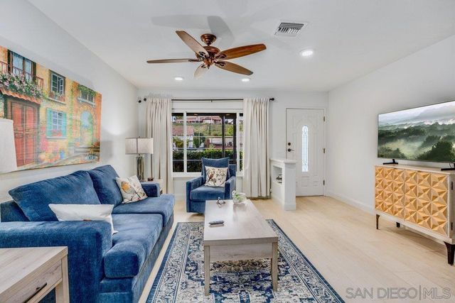 16857 Pinata, San Diego, CA 92128