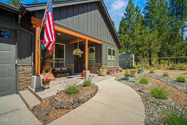 54635 Silver Fox Drive, Bend, OR 97707