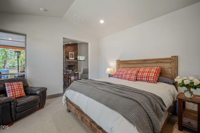 54635 Silver Fox Drive, Bend, OR 97707
