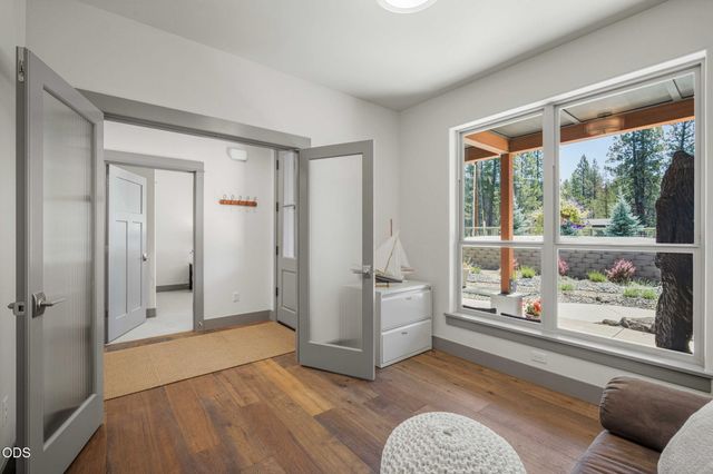 54635 Silver Fox Drive, Bend, OR 97707