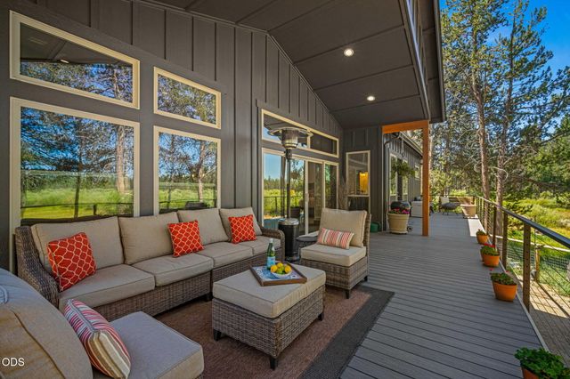 54635 Silver Fox Drive, Bend, OR 97707