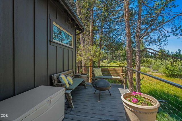 54635 Silver Fox Drive, Bend, OR 97707