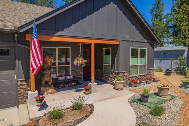 54635 Silver Fox Drive, Bend, OR 97707