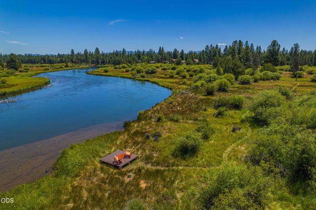 54635 Silver Fox Drive, Bend, OR 97707