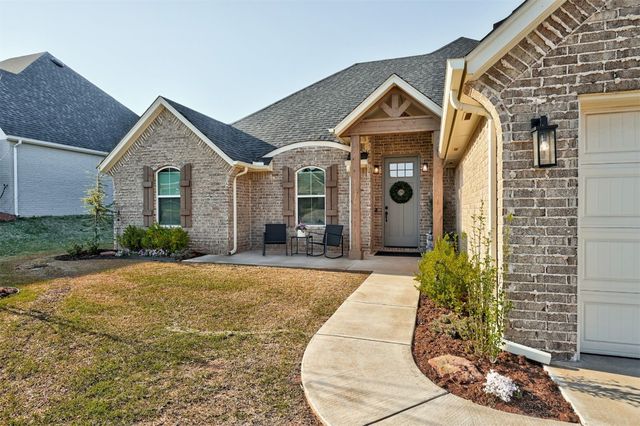 8724 Beechgrove Drive, Arcadia, OK 73007