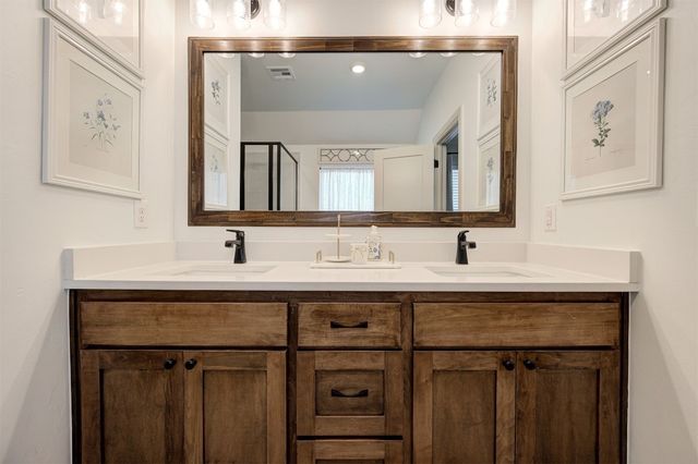 8724 Beechgrove Drive, Arcadia, OK 73007