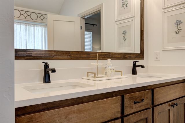 8724 Beechgrove Drive, Arcadia, OK 73007