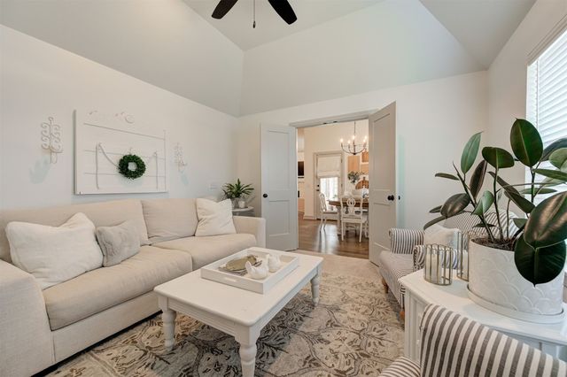 8724 Beechgrove Drive, Arcadia, OK 73007