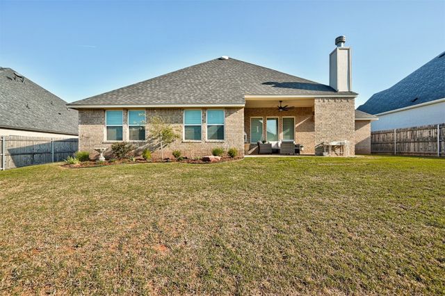 8724 Beechgrove Drive, Arcadia, OK 73007