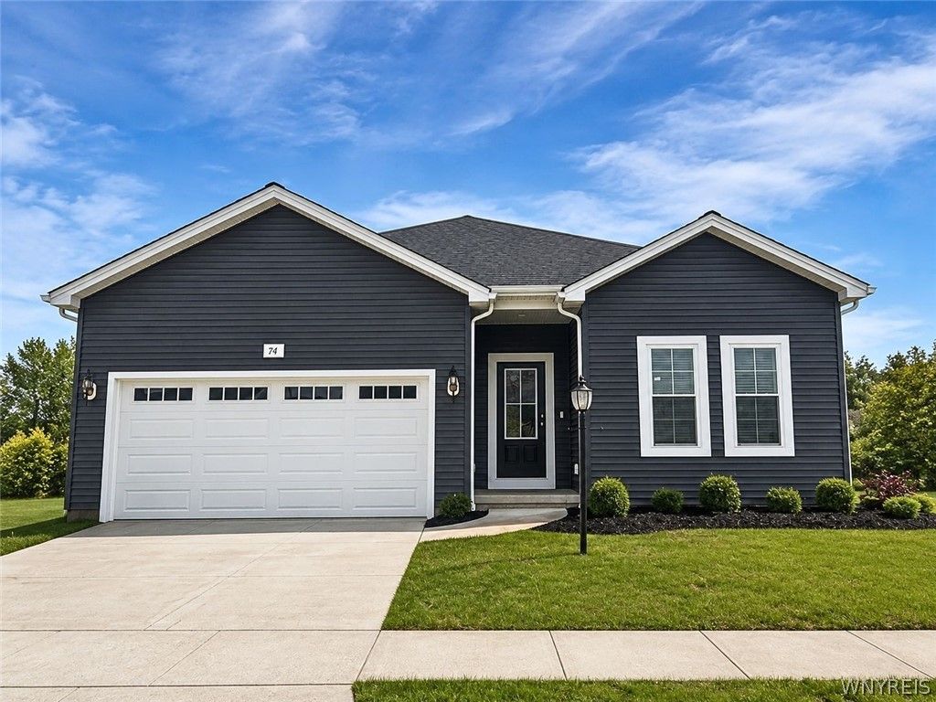 74 Eagleview Drive, Grand Island, NY 14072