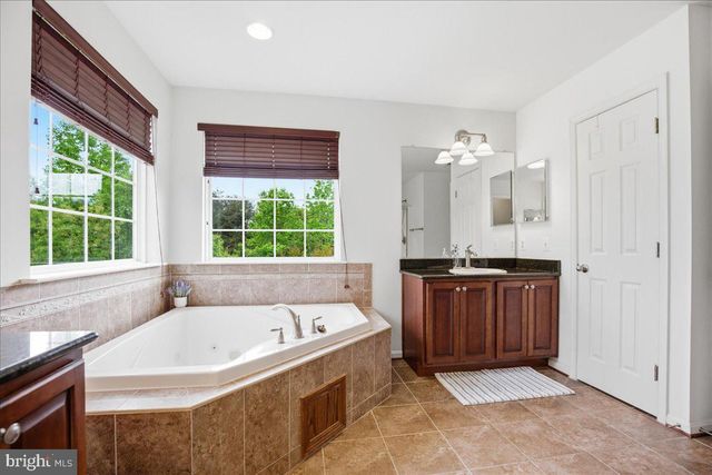 115 THOROUGHBRED DR, Prince Frederick, MD 20678