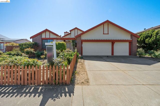 409 Hazelnut Dr, Oakley, CA 94561