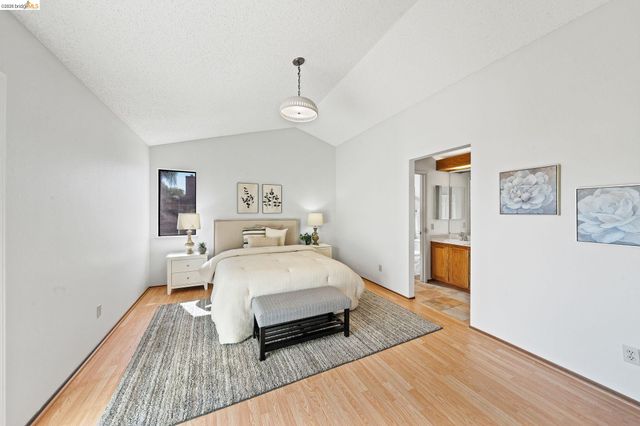 409 Hazelnut Dr, Oakley, CA 94561