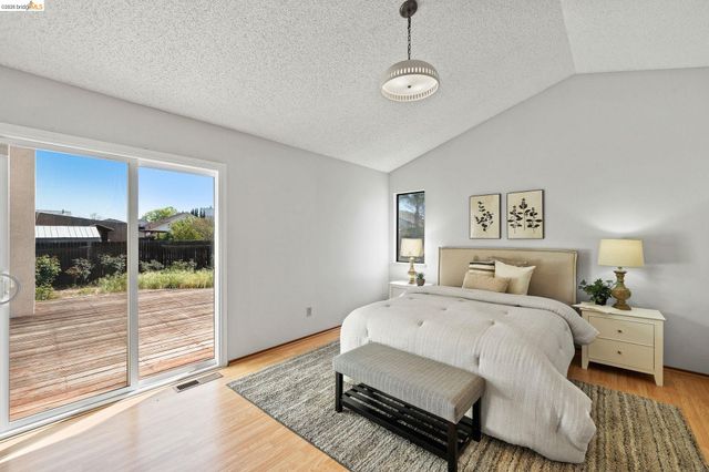 409 Hazelnut Dr, Oakley, CA 94561