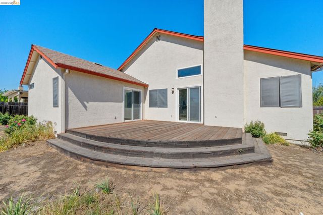 409 Hazelnut Dr, Oakley, CA 94561