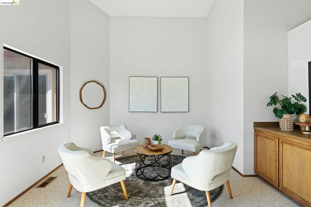 409 Hazelnut Dr, Oakley, CA 94561