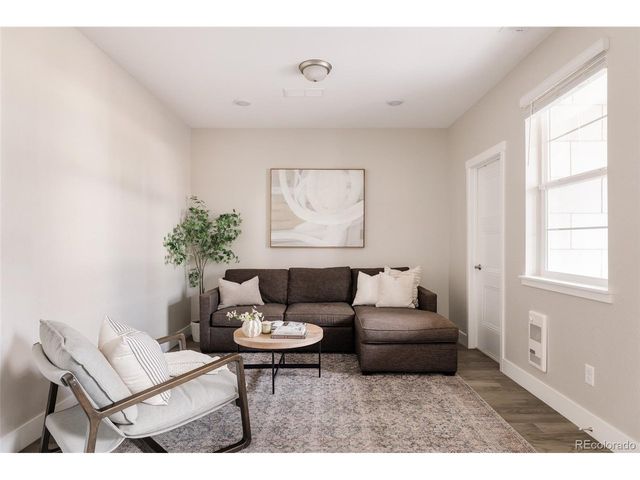 10098 E 62nd Ave, Denver, CO 80238