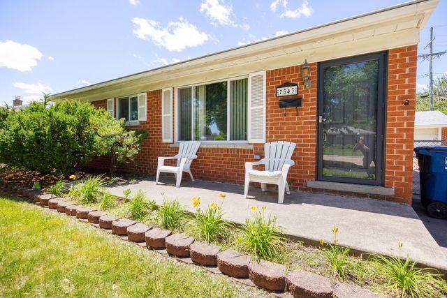 7543 N Wildwood Street, Westland, MI 48185