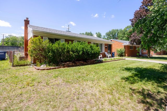 7543 N Wildwood Street, Westland, MI 48185