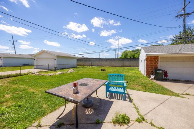7543 N Wildwood Street, Westland, MI 48185