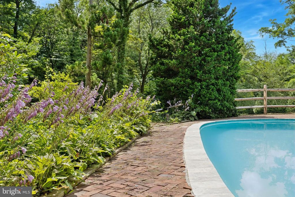 2320 TURK RD, Doylestown, PA 18901