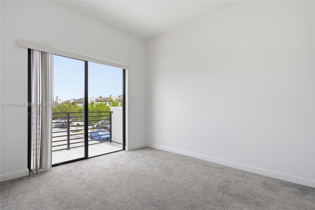 20714 NE 5th Ct 220714, Miami, FL 33179
