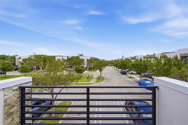 20714 NE 5th Ct 220714, Miami, FL 33179