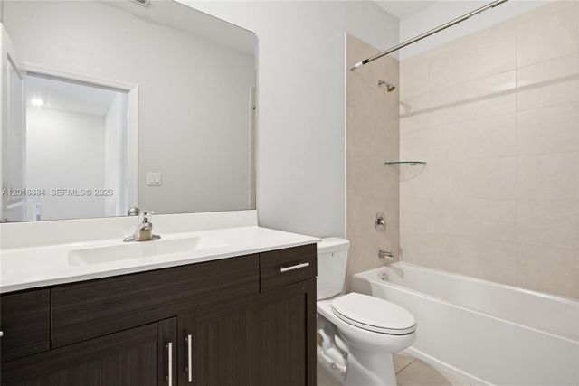 20714 NE 5th Ct 220714, Miami, FL 33179