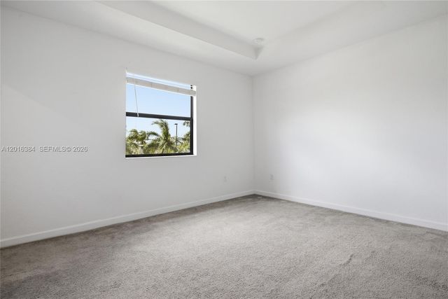 20714 NE 5th Ct 220714, Miami, FL 33179