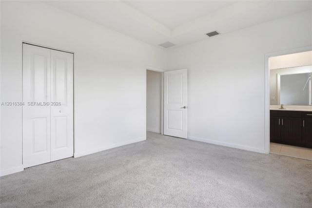 20714 NE 5th Ct 220714, Miami, FL 33179